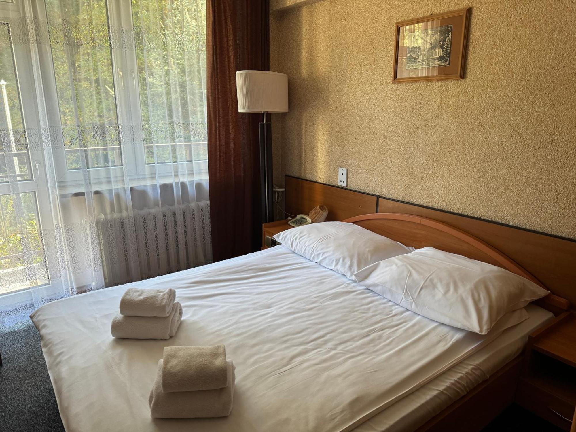 Hotel Echo Cedzyna Dış mekan fotoğraf